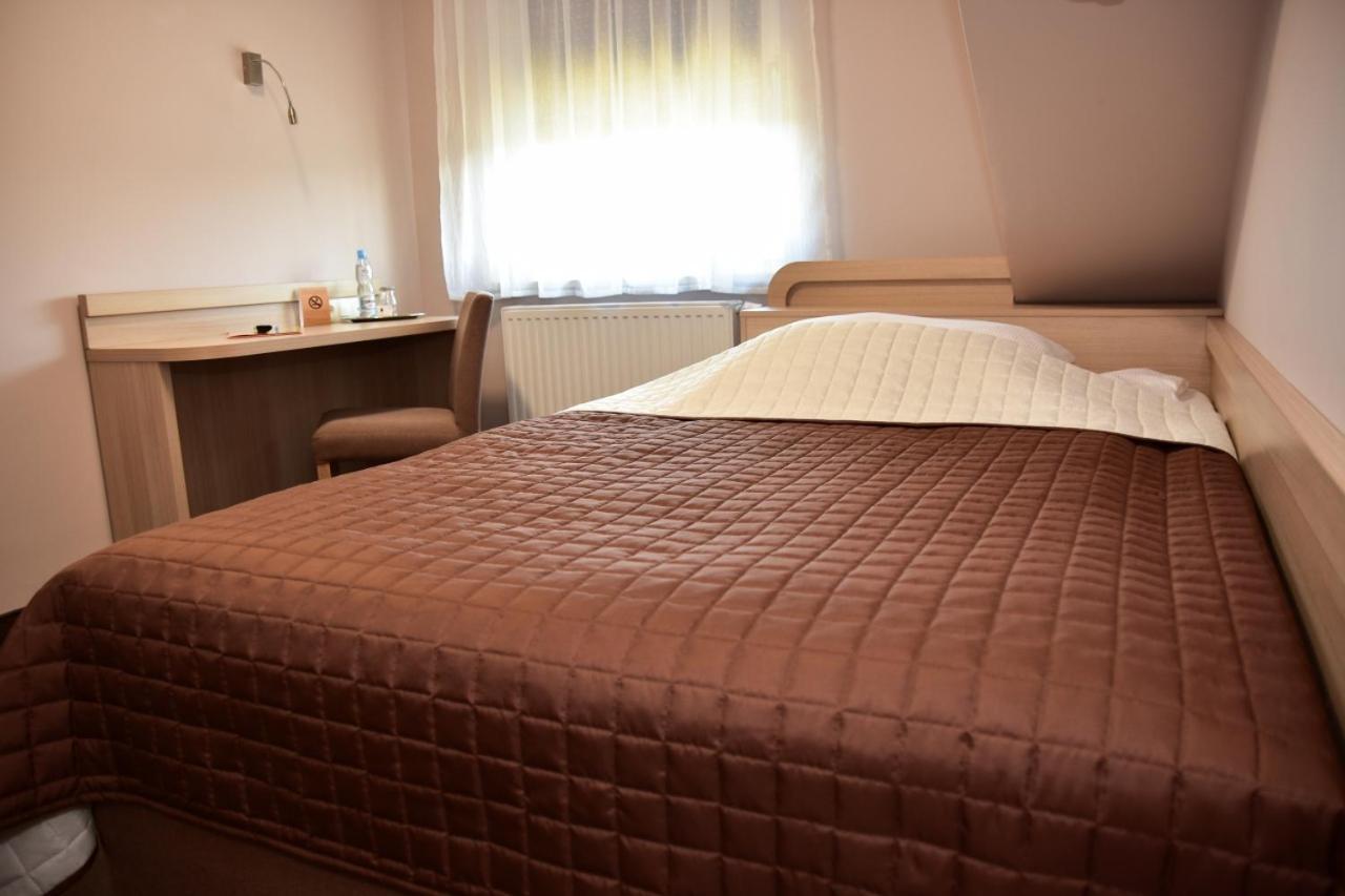 Hotel Nekla Dış mekan fotoğraf